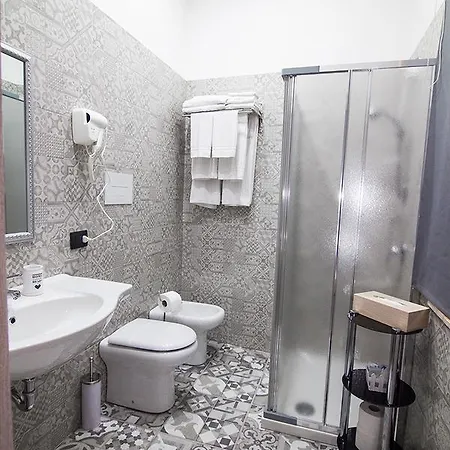 Oda ve Kahvaltı Luxury Napoli