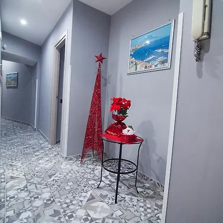 Luxury 3* Nápoly