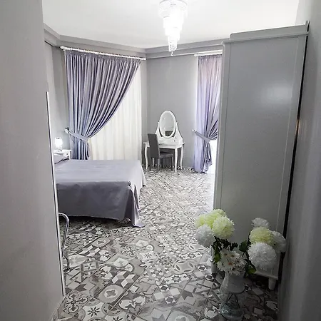 Luxury 3* נאפולי